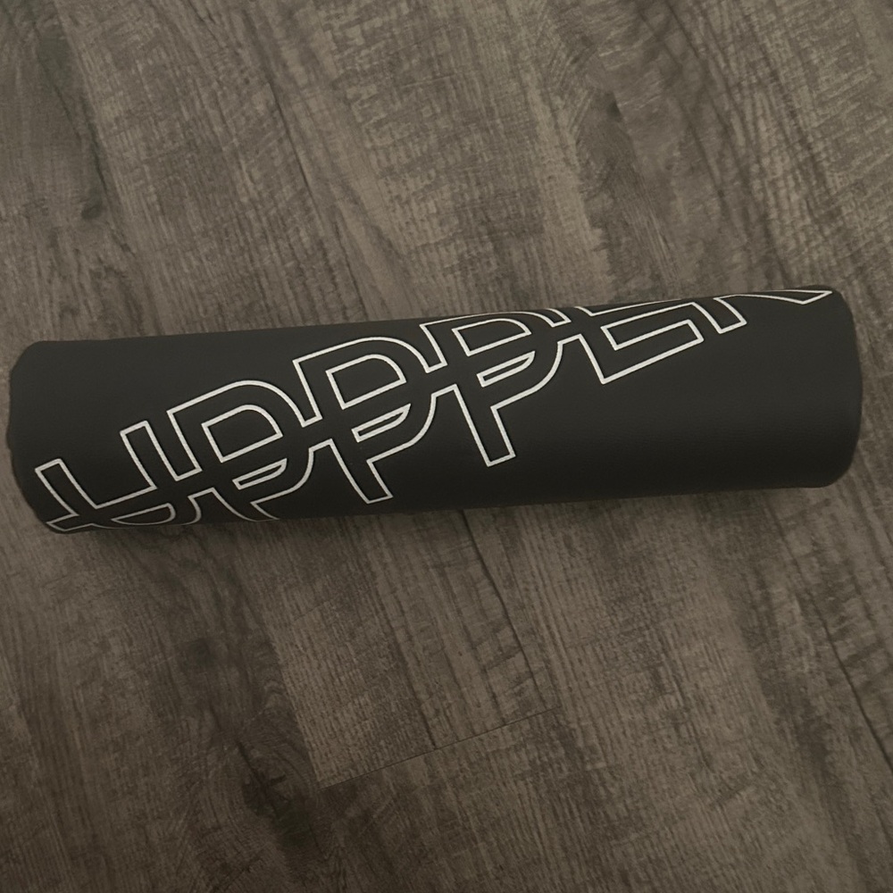 Black Upper barbell pad